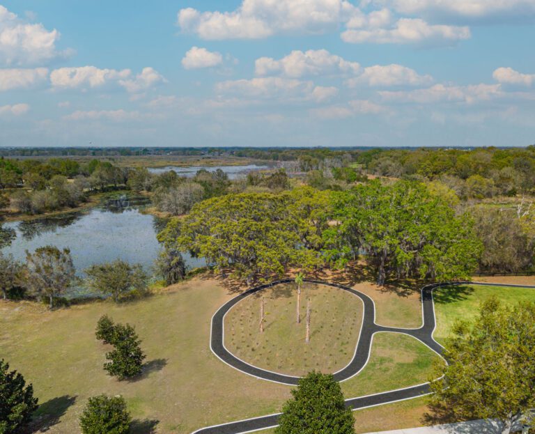 trails-parks-black-lake-walking-path-04