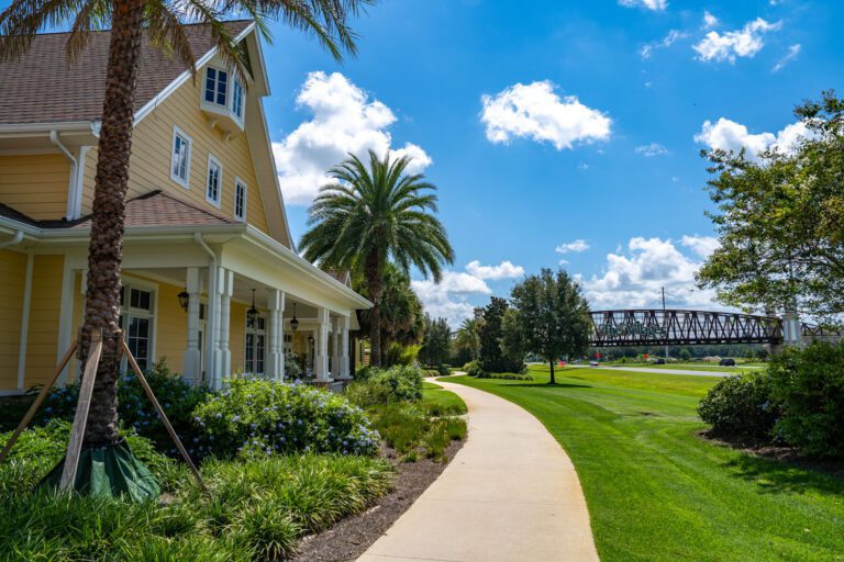 trails-parks-rohan-pathway-02