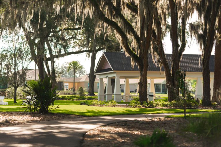 trails-parks-water-lily-pathway-03