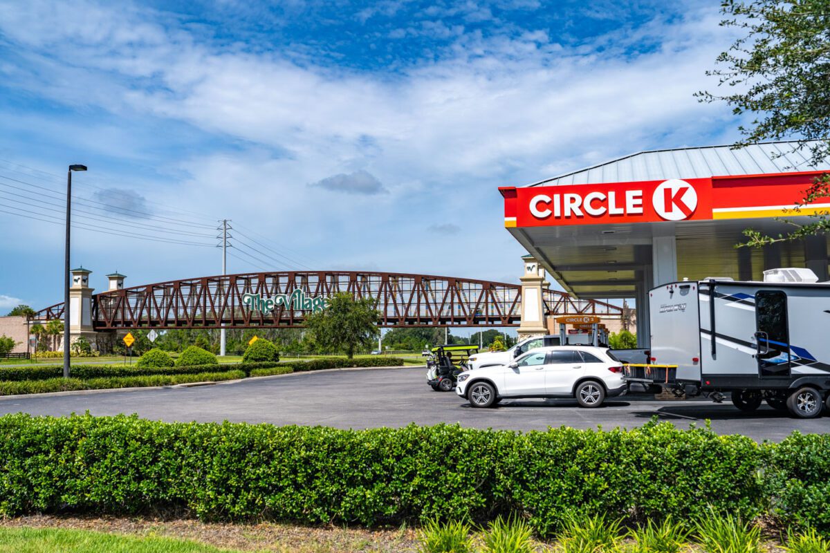 Lake Deaton Plaza-7661