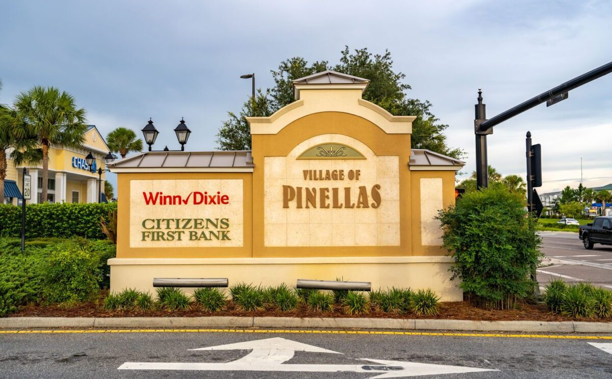 Pinellas Plaza Shopping Center-7438