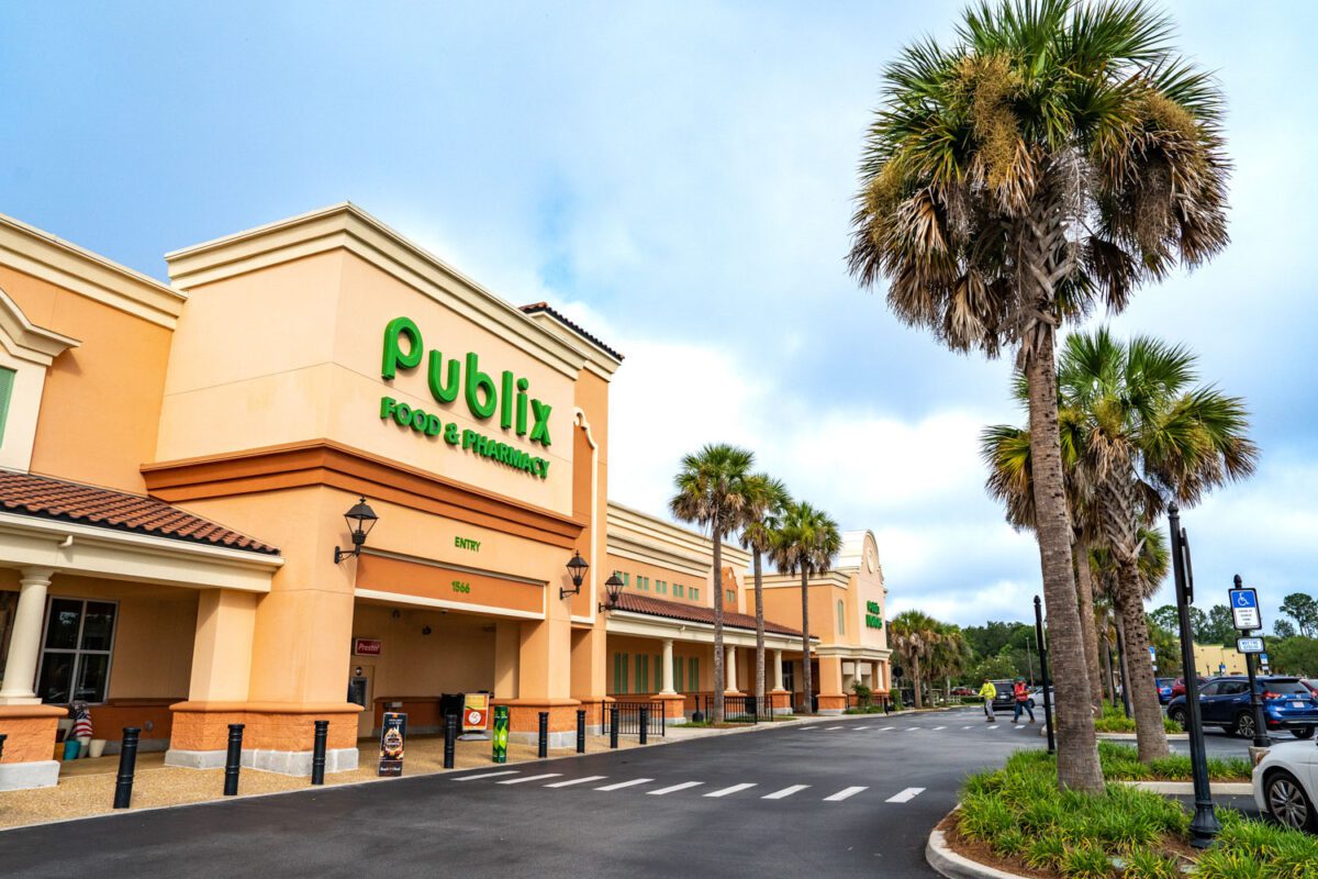 Spanish Plaines Plaza-6488