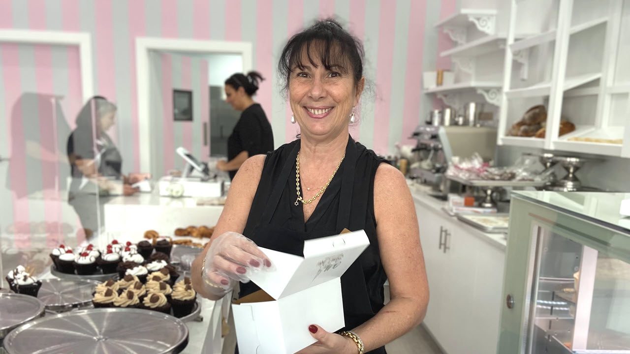 shop-dine-new-biz-oh-my-sweet-cakes