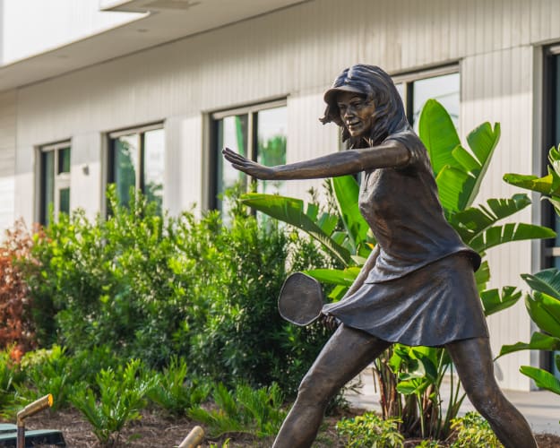 eastport-welcome-home-center-statues-1