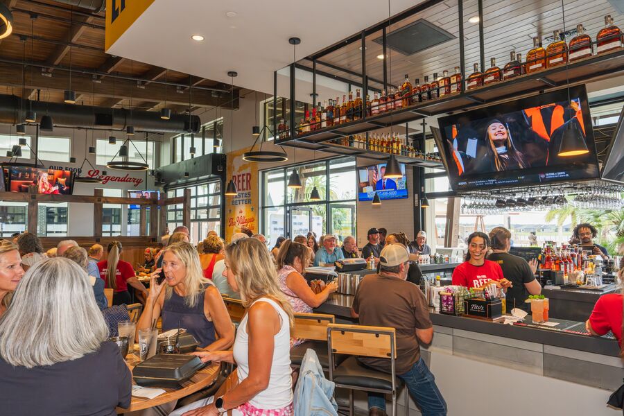 Gallery-eastport-shopping-and-dining-oak-and-stone-37