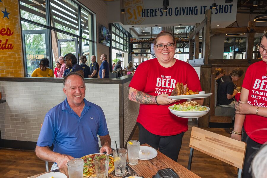 Gallery-eastport-shopping-and-dining-oak-and-stone-60