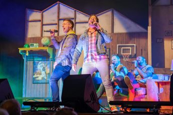 entertainment-venues-sharon-forever-young